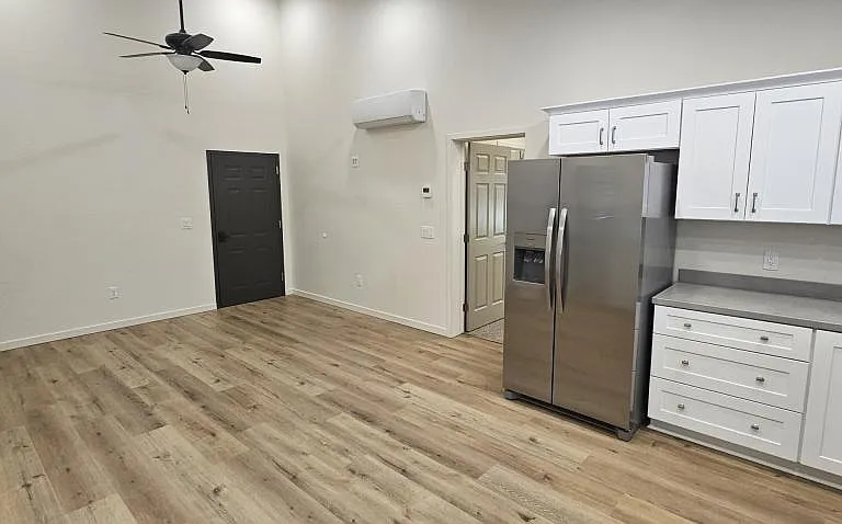 725 W 6th St S — Photo 17