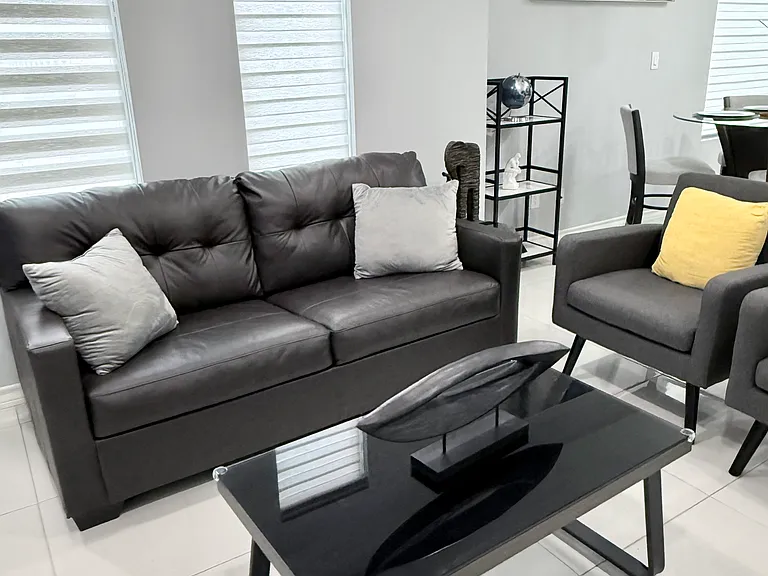 2417 Indian Creek Ave #3 — Photo 5