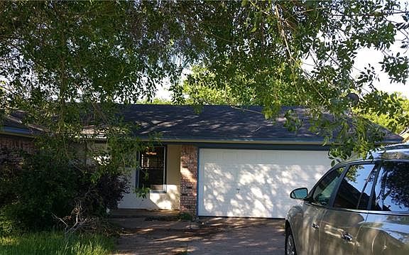 2nd image of 1604 Sierra Dr
