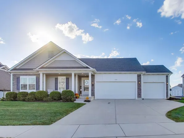 11514 Georgia Pl, Crown Point, IN 46307
