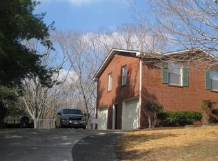 610 Chesterfield Cir, Clarksville, TN 37043