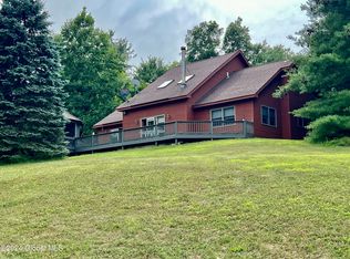 17 Mirror Lake Way, Hampton, NY 12887