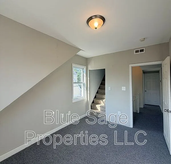 900-902 Church Ln #902 CHURCH LN — Photo 17