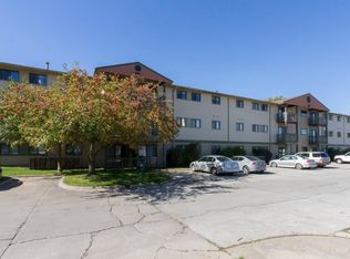 James Place, Ames, IA 50014