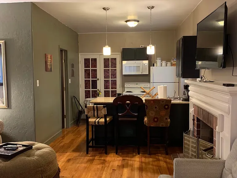 404 N Armijo St #B — Photo 4