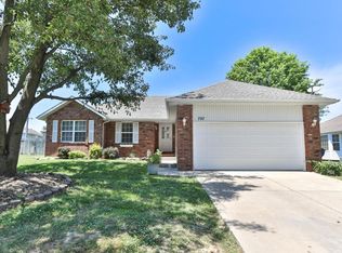 707 S Aurora Ct, Nixa, MO 65714