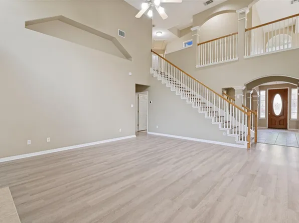 2244 Fernspring Dr, Round Rock, TX 78665