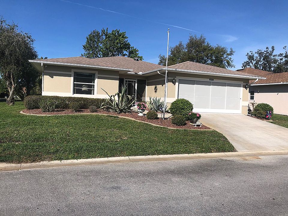 1st image of 32837 Crooked Oaks Ln