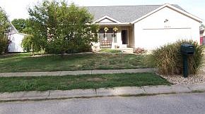 1st image of 3224 W Woodhaven Dr