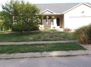 3224 W Woodhaven Dr, Bloomington, IN