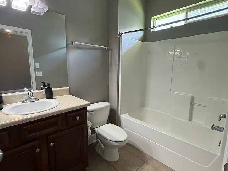 6207 Jordans Pass Dr — Photo 5