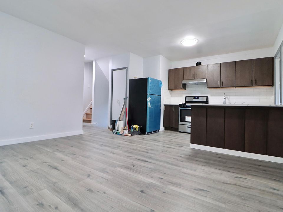 1st image of 10908 213th St