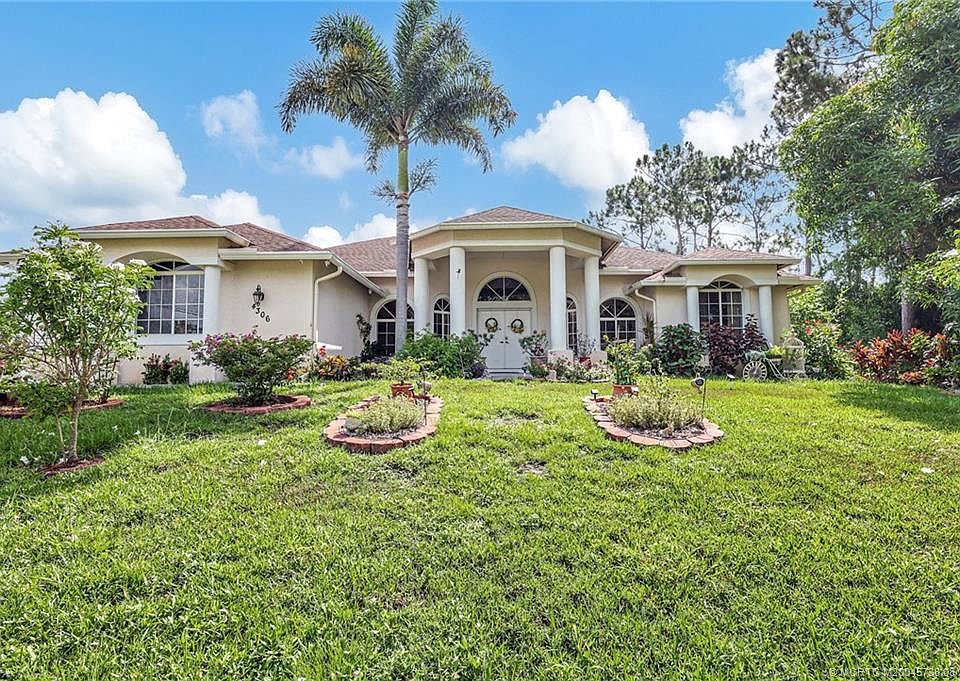 1st image of 4306 SW Calah Cir