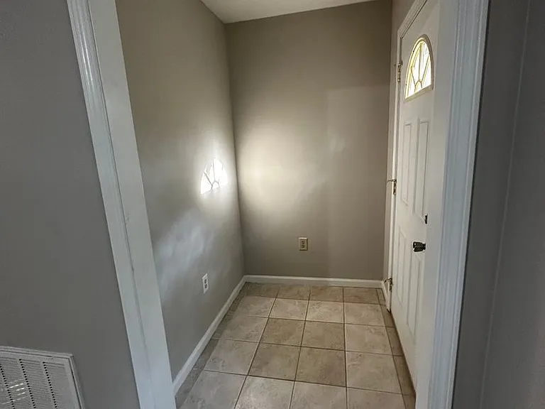 742 Old Sulphur Springs Rd — Photo 28