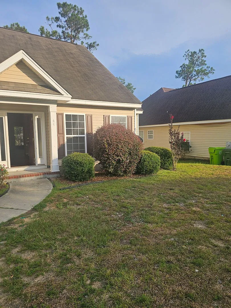 Spacious 5 Bedroom Beauty in NE Columbia Modern Updates & Ideal Location! — Photo 2