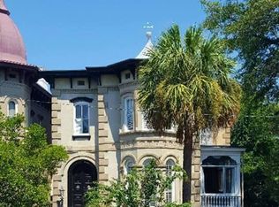 306 E Huntingdon St APT 1, Savannah, GA 31401