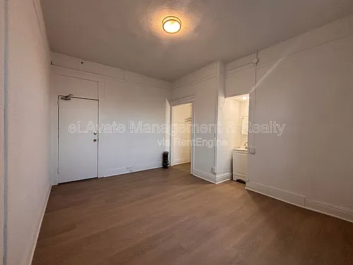 Floor plan Studio + Sink