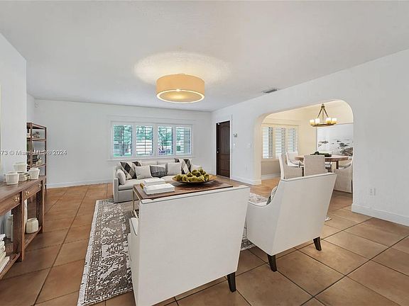 4th image of 231 Lenape Dr