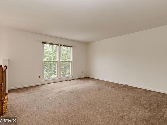 4th image of 9022 Marie Ct
