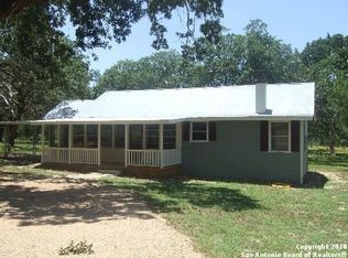 521 County Road 321, La Vernia, TX 78121