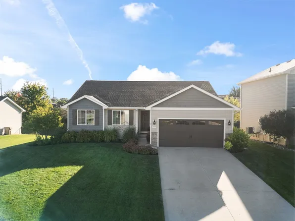 3705 162nd St, Urbandale, IA 50323