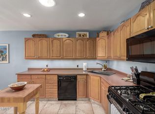 3834 N 32nd Pl, Phoenix, AZ 85018