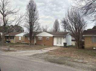 617 N 7th St, Paragould, AR 72450