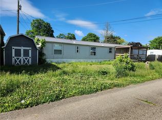 723 Mulvane St, Newcomerstown, OH 43832