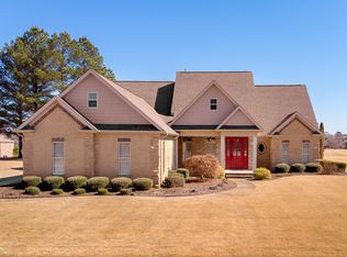 258 Plantation Springs Dr, Florence, AL 35630
