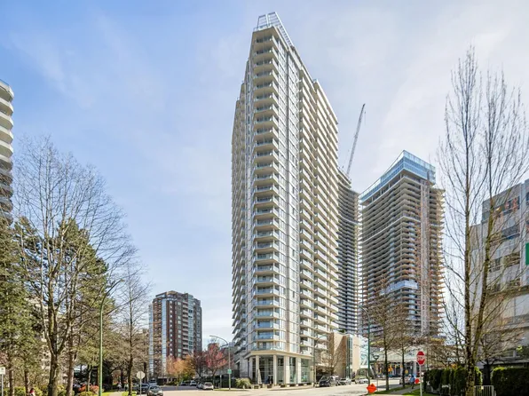 4808 Hazel St #2208, Burnaby, BC V5H 0A2
