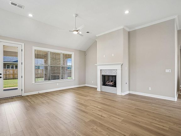 7 web or mls 195 SUGALINA VALLEY DR S2808 007