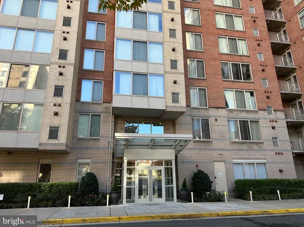 2726 Gallows Rd APT 113, Vienna, VA 22180