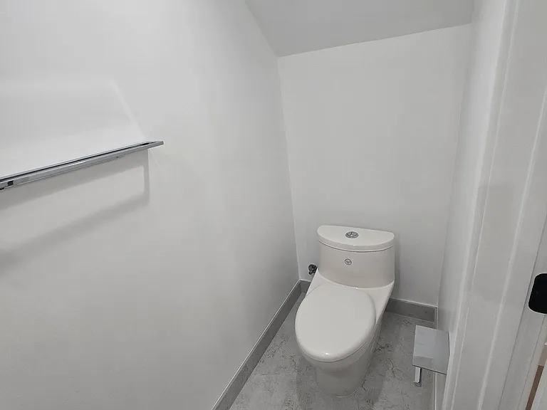 8615 Oakdale Ave #8613 — Photo 10