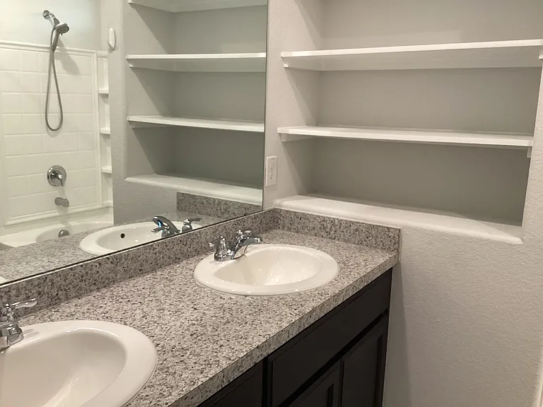 9104 Herringbone Dr — Photo 7