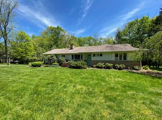 64 Danebury Downs, Saddle River, NJ 07458
