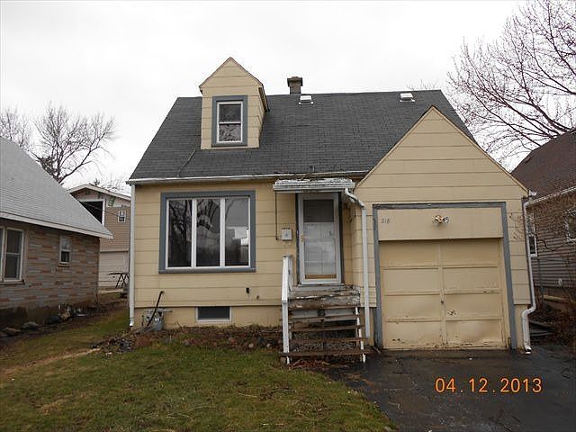 1st image of 218 Forest Glen Dr