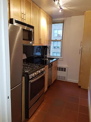 Rented by City & Suburban | media 22