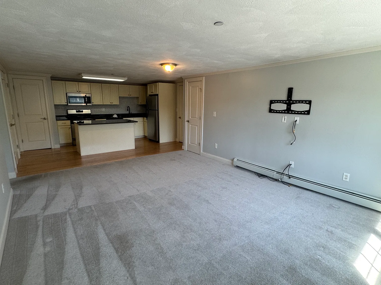 31 Elliott St — Photo 4