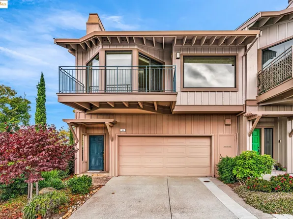 39 Starview Dr, Oakland, CA 94618