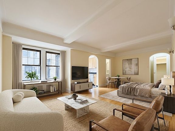 2nd image of 95 Christopher St APT 1B