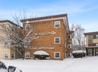 26 W Conti Pkwy APT 1N, Elmwood Park, IL 60707