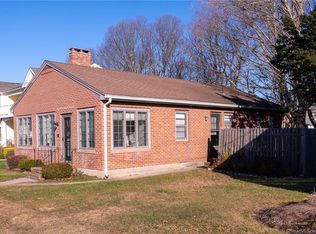 14 Fenbrook Rd, Old Saybrook, CT 06475