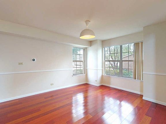 5th image of 1541 Club Dr