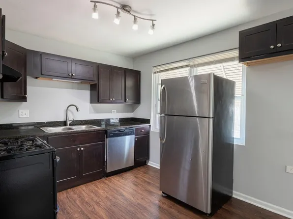 5834 W Irving Park Rd #1R, Chicago, IL 60634