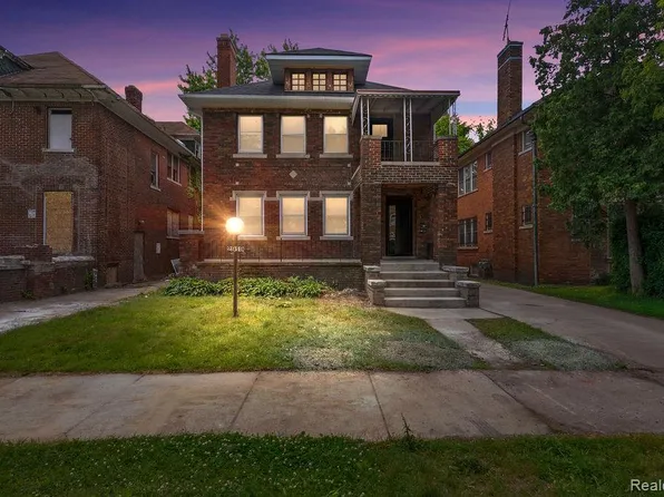 2919 Webb St, Detroit, MI 48206