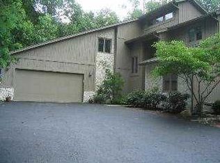 10545 Monclova Rd, Monclova, OH 43542