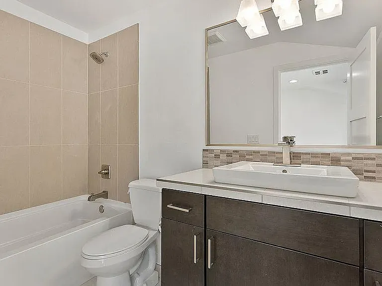 6522 32nd Ave NE — Photo 22