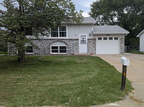 95 Broadmoor Dr