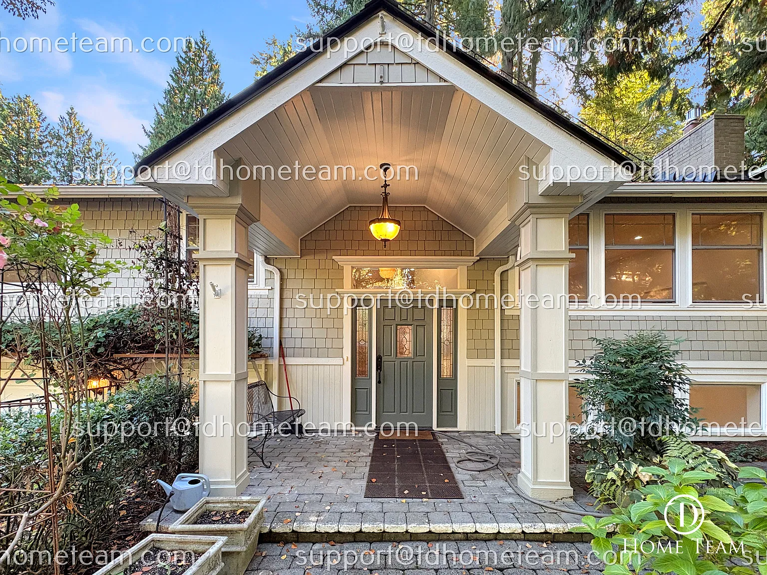 4 bed, 2.5 bath, 2590 sqft, $5,950 — Photo 3