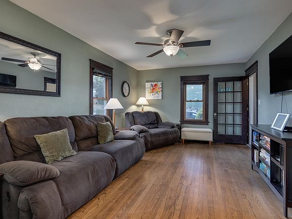 5th image of 133 Walker St